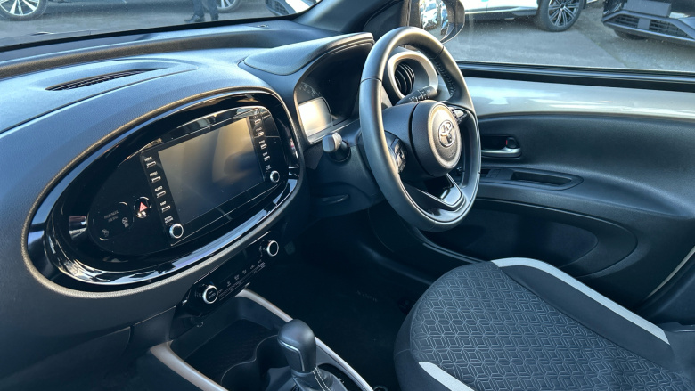 Toyota Aygo X 1.0 VVT-i Edge 5dr Auto Petrol Hatchback